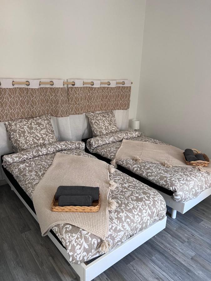 Charmante Maison Climatisee Avec Piscine Au Calme A Каркасон Екстериор снимка