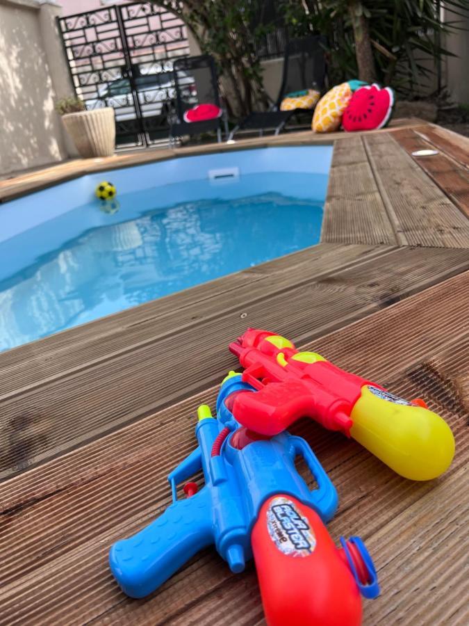 Charmante Maison Climatisee Avec Piscine Au Calme A Каркасон Екстериор снимка